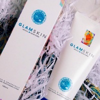 Glamskin Papaya & Grapefruit Body Pearl Moisturizing Lotion smells divine!