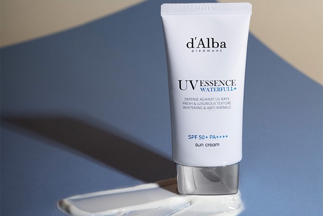 Brand: d'Alba - Waterfull Essence Suncream 50ml