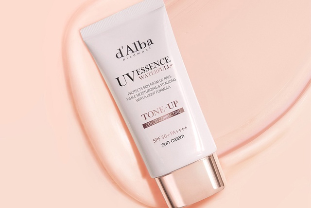 Brand: d'Alba - Waterfull Tone Up Suncream 50ml